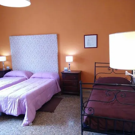 بيت ضيافة Al Porto Di كالياري
